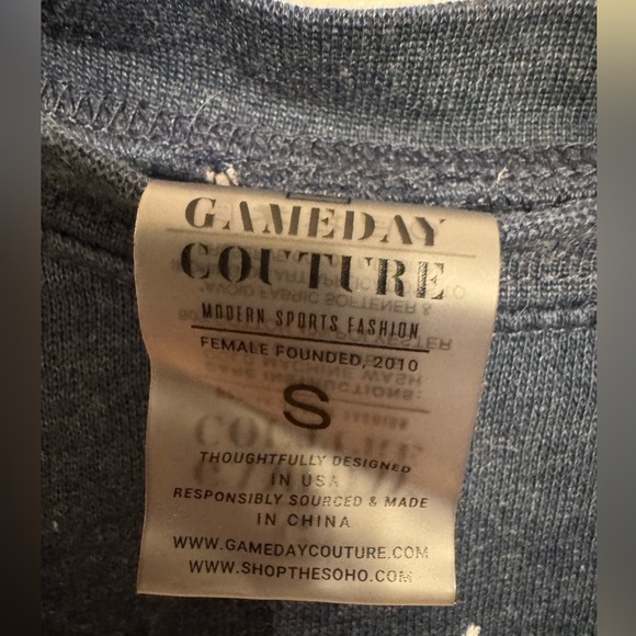 UNC Tar Heels Navy and White Sweatshirt - Picture 4 of 4